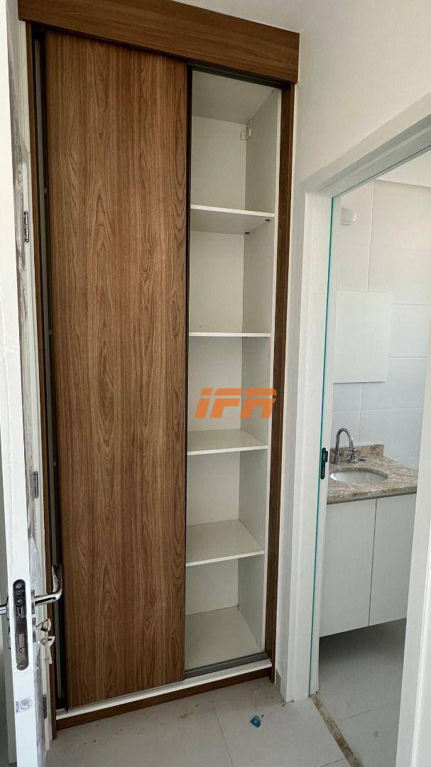 Apartamento para alugar com 2 quartos, 65m² - Foto 10