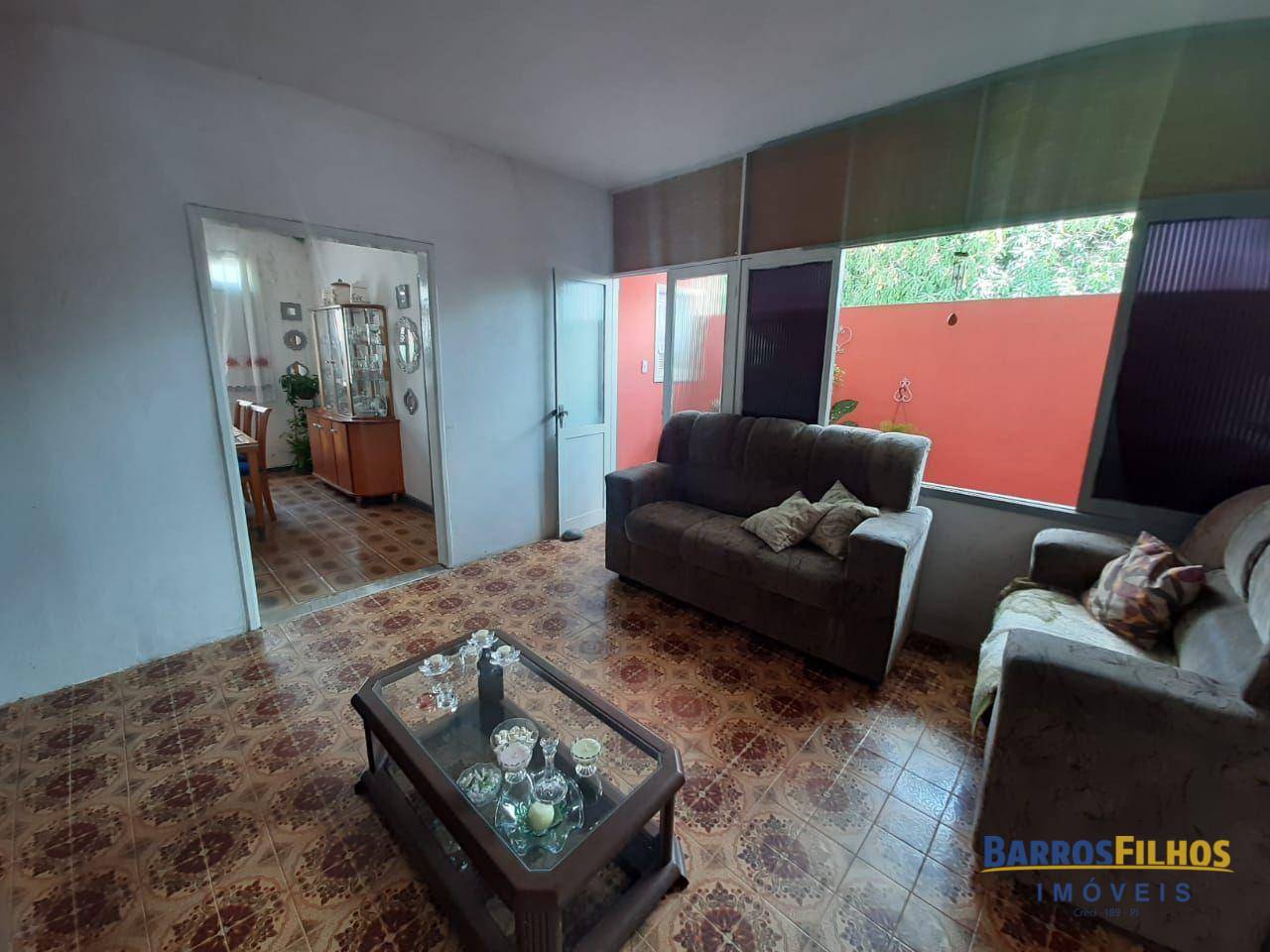 Casa à venda com 5 quartos, 150M2 - Foto 2