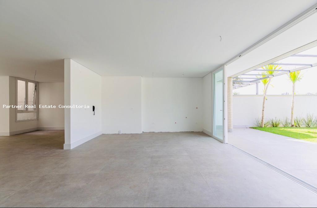 Casa à venda com 4 quartos, 425m² - Foto 3