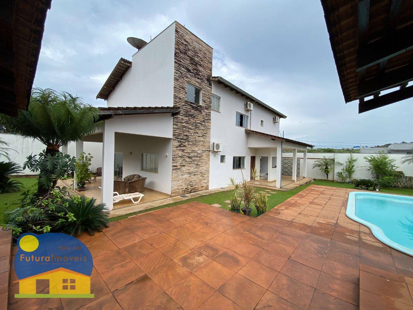 Casa à venda com 5 quartos, 445m² - Foto 1