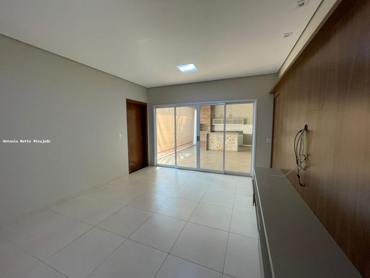 Casa à venda com 4 quartos, 280m² - Foto 10