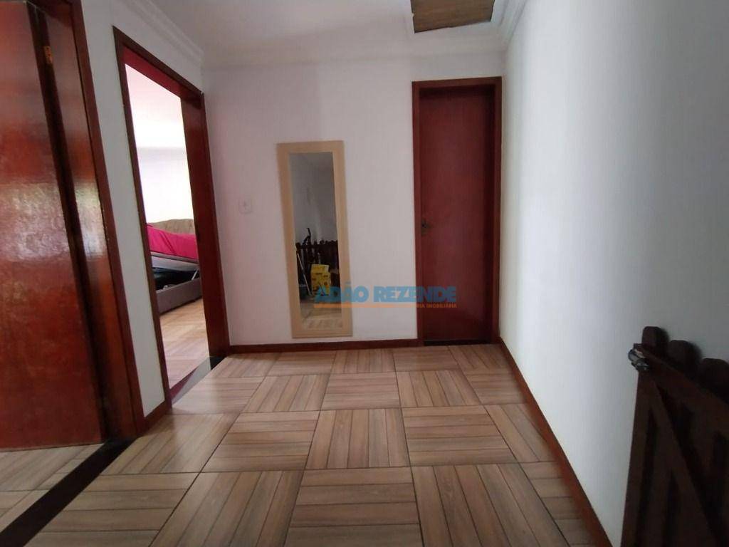 Casa à venda com 4 quartos, 221m² - Foto 51