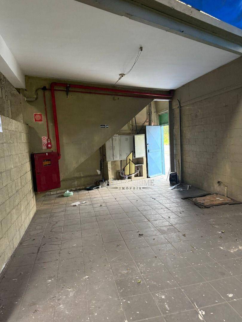 Depósito-Galpão, 550 m² - Foto 2