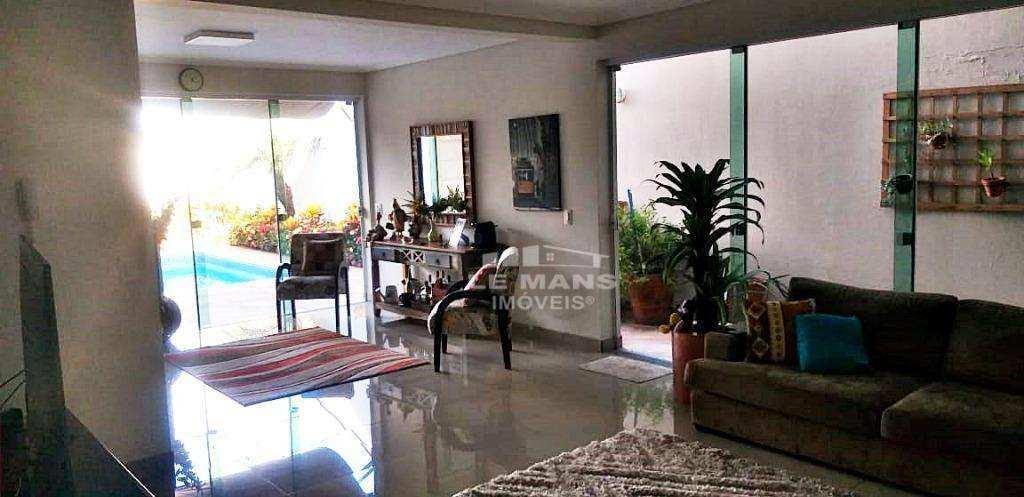 Casa de Condomínio à venda com 6 quartos, 356m² - Foto 37