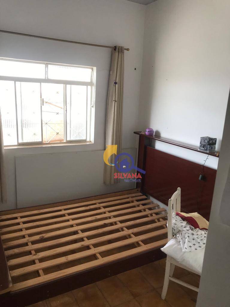 Casa à venda com 3 quartos, 269m² - Foto 7