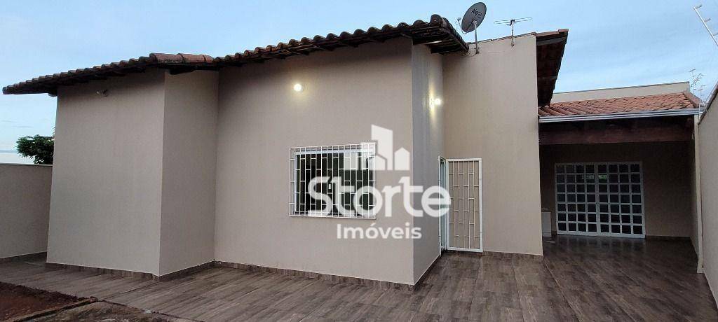 Casa à venda com 3 quartos, 176m² - Foto 4