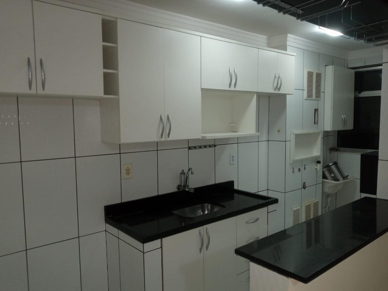 Apartamento à venda e temporada com 2 quartos - Foto 11