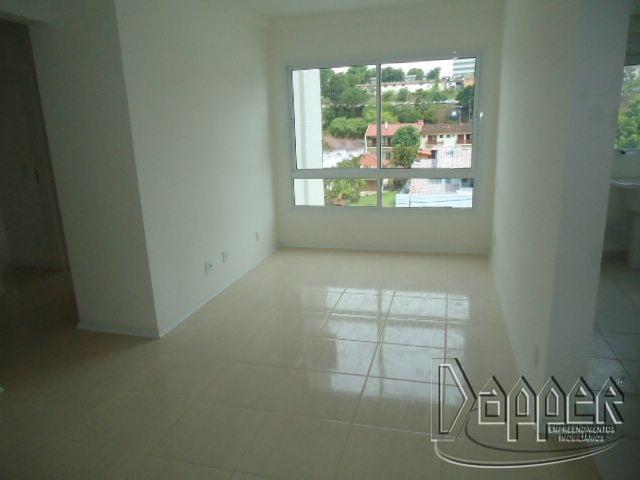 Apartamento à venda com 3 quartos, 80m² - Foto 1