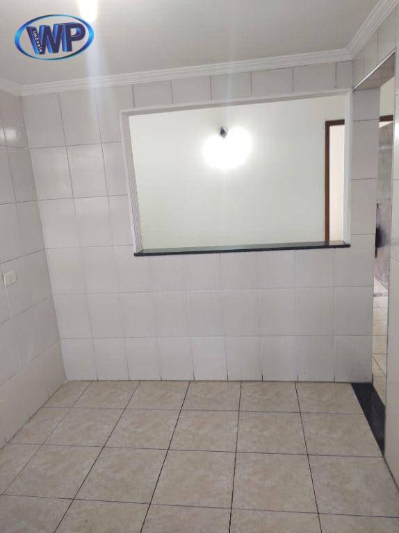 Apartamento à venda com 2 quartos, 70m² - Foto 4