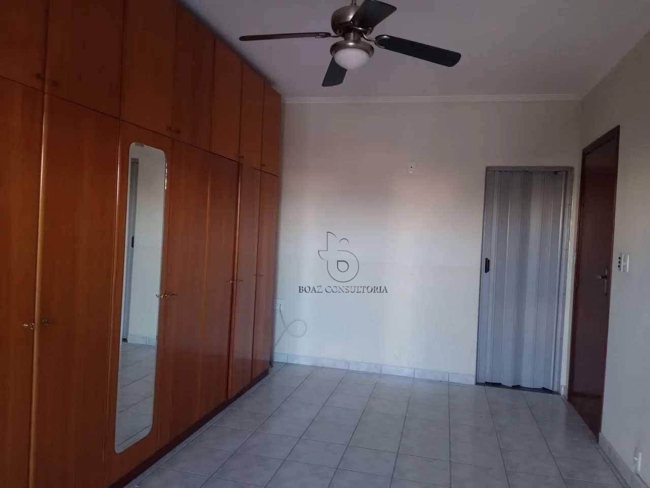 Casa à venda com 3 quartos, 164m² - Foto 3