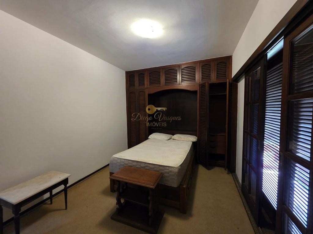 Casa de Condomínio para alugar com 4 quartos, 330m² - Foto 25
