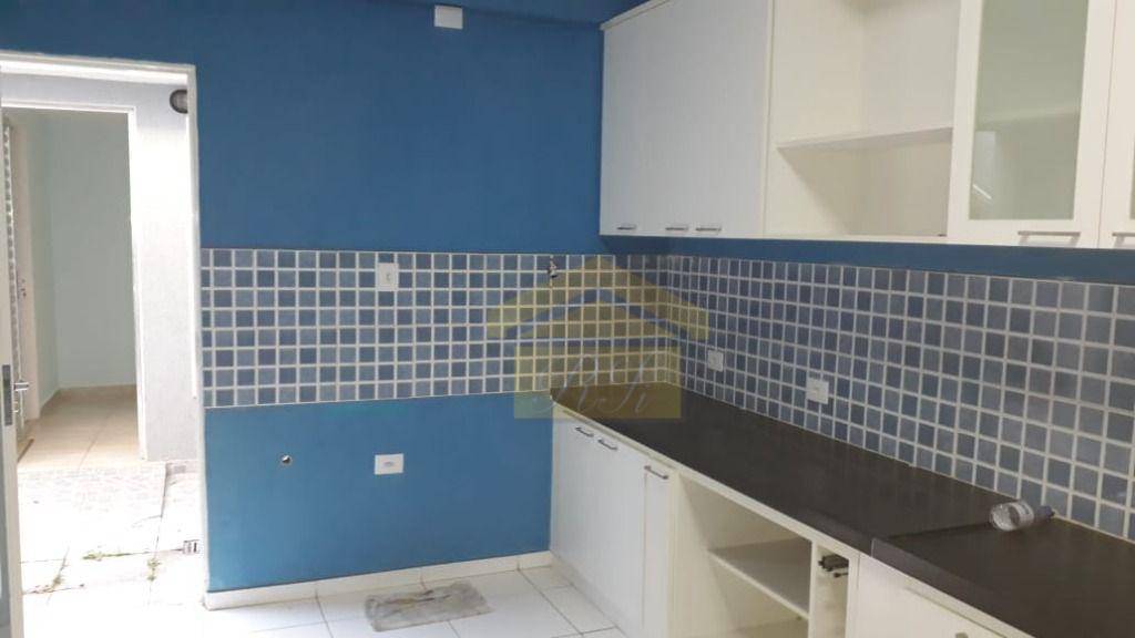 Sobrado à venda com 3 quartos, 149m² - Foto 1