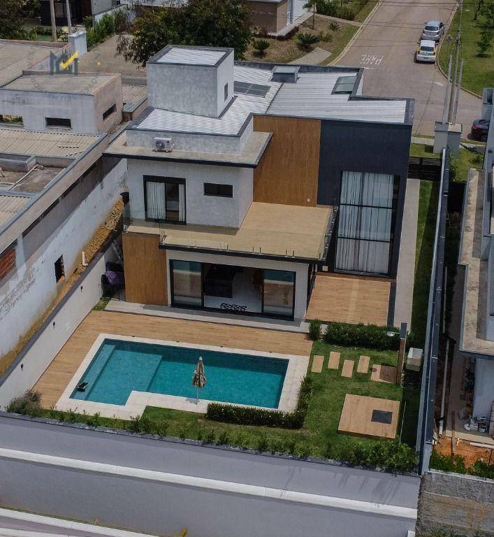 Casa de Condomínio à venda com 3 quartos, 291m² - Foto 2