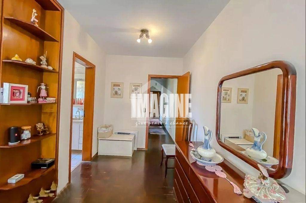 Sobrado à venda com 6 quartos, 400m² - Foto 13