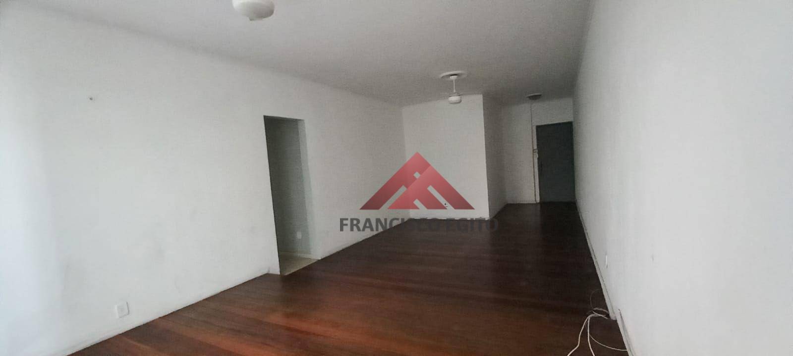 Apartamento à venda com 3 quartos, 123m² - Foto 5