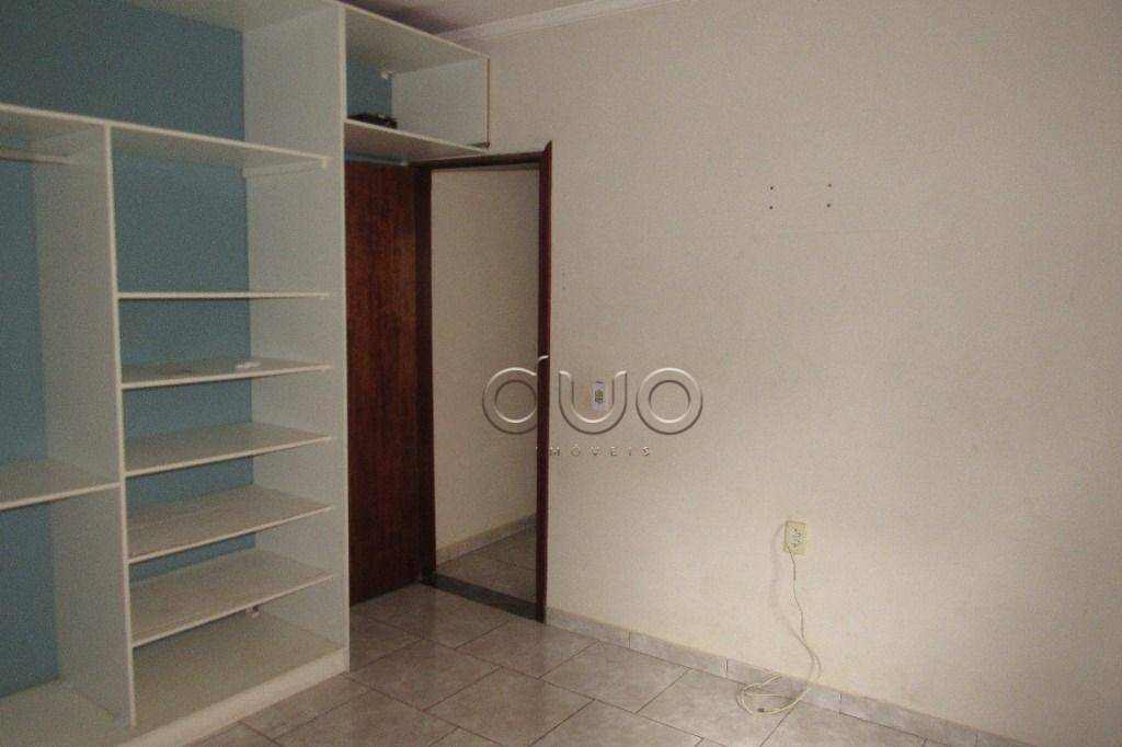 Casa à venda com 2 quartos, 100m² - Foto 13