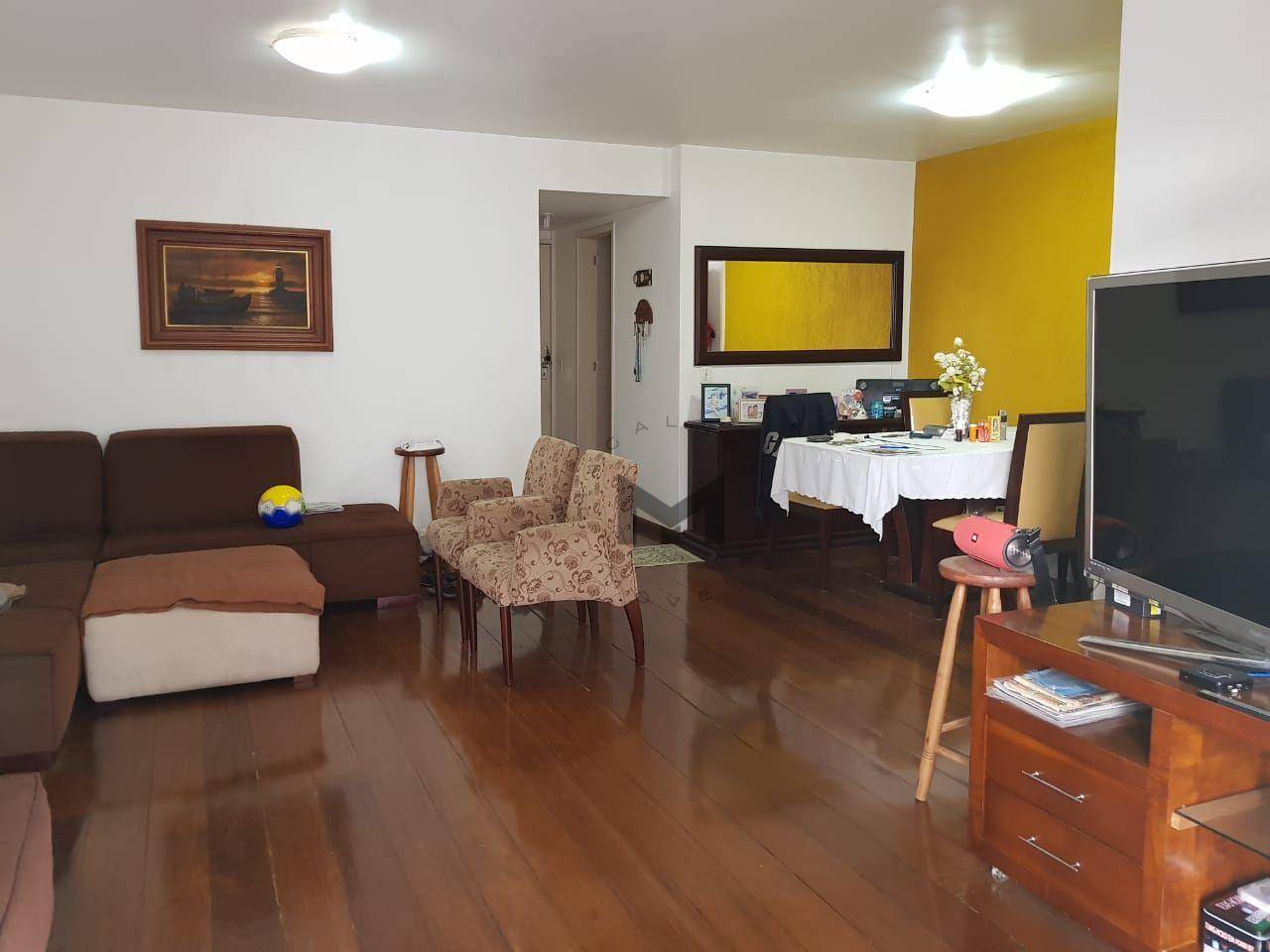 Apartamento à venda com 4 quartos, 190m² - Foto 4