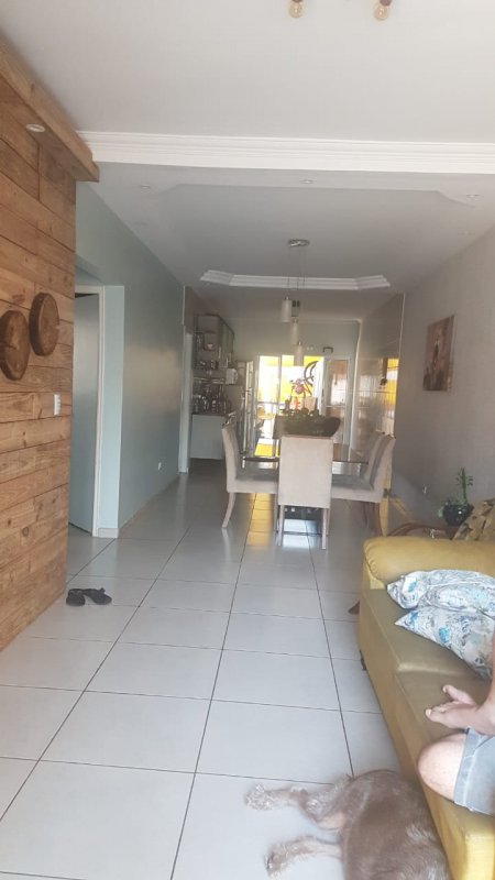 Casa à venda com 3 quartos, 90m² - Foto 9