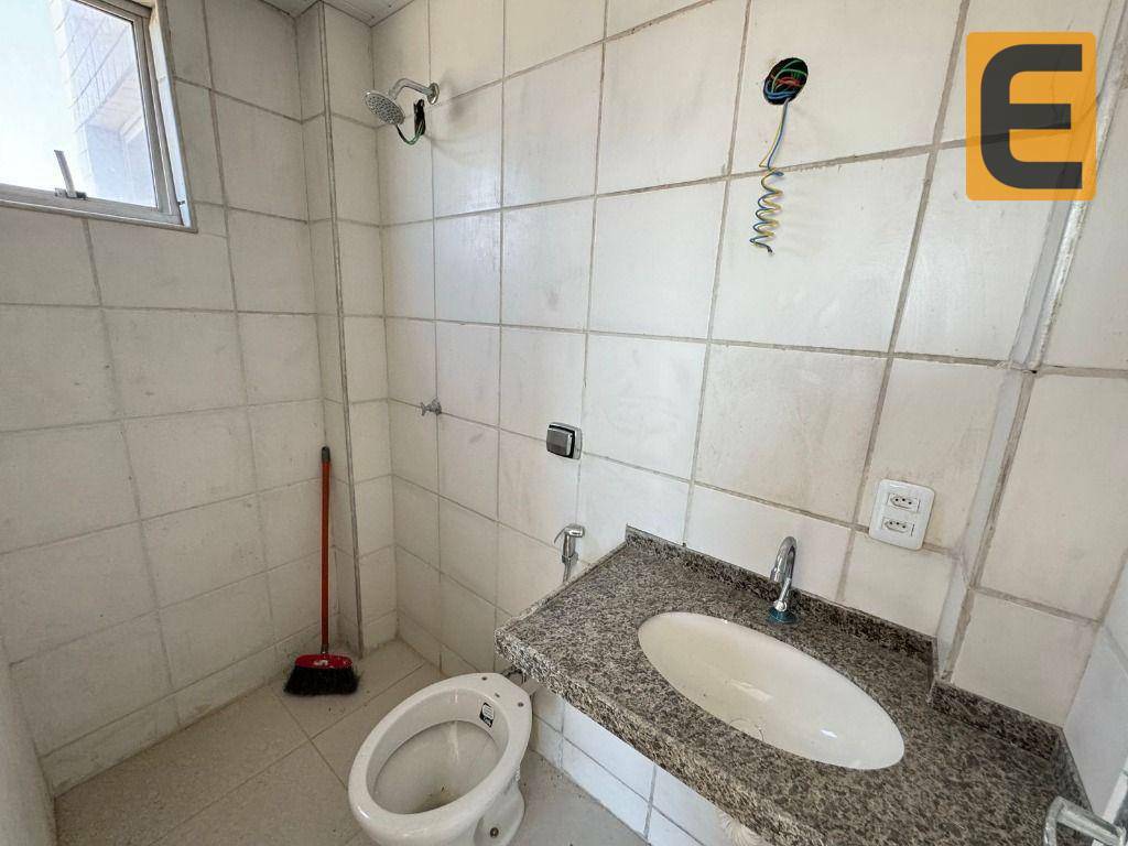 Apartamento para alugar com 3 quartos, 107m² - Foto 14