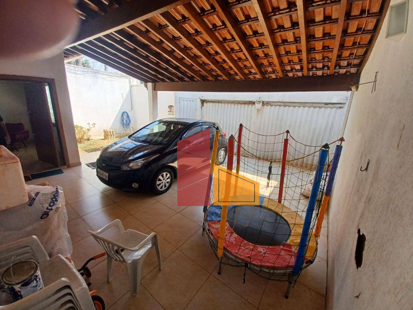 Casa à venda com 3 quartos, 183m² - Foto 3