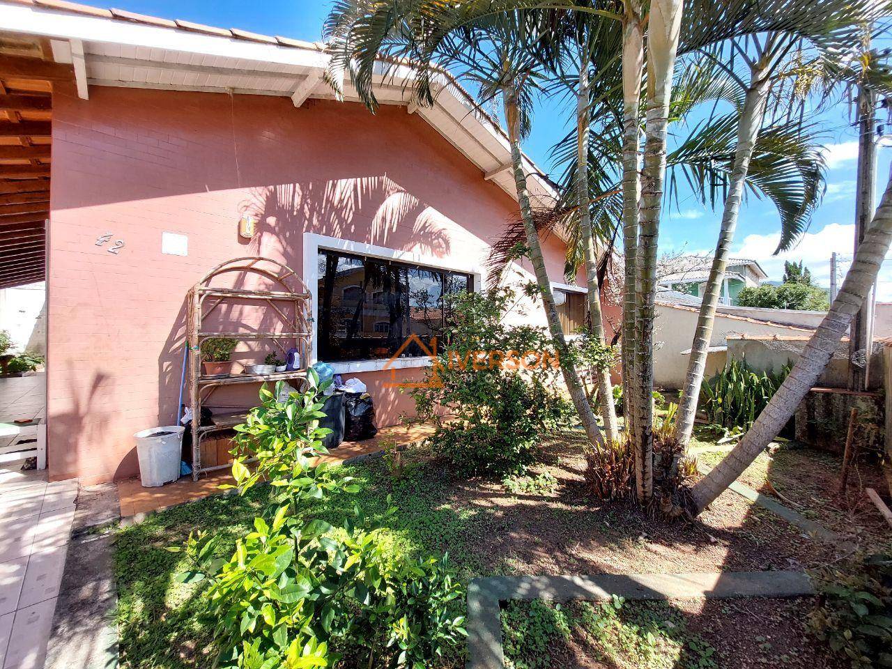 Casa, 4 quartos, 200 m² - Foto 1