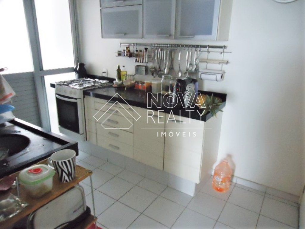 Apartamento à venda com 3 quartos, 75m² - Foto 13