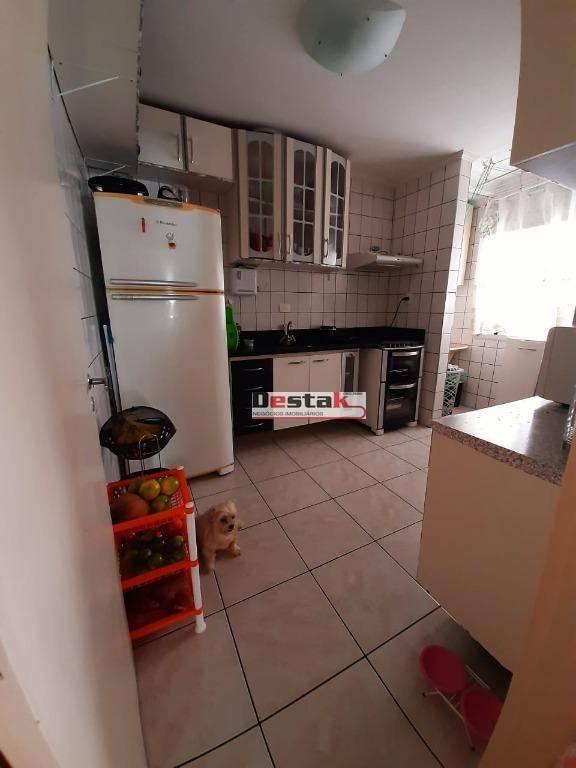 Apartamento à venda com 2 quartos, 63m² - Foto 15