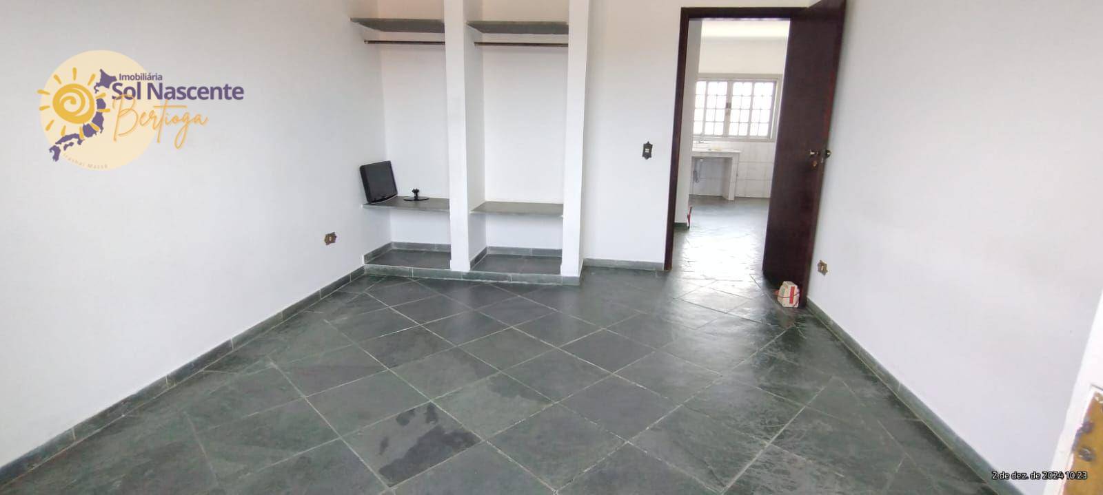 Casa para alugar com 3 quartos, 70m² - Foto 13