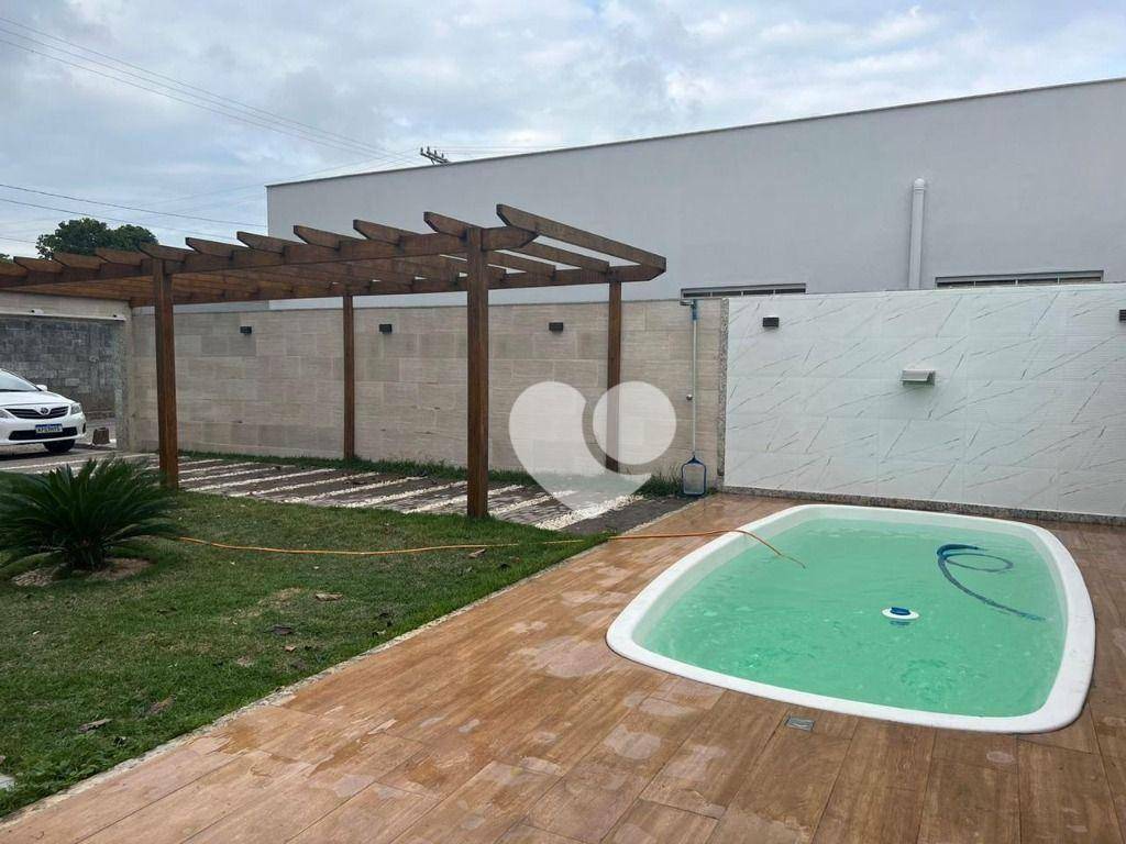 Casa de Condomínio à venda com 2 quartos, 250m² - Foto 2