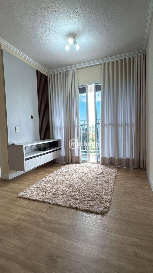 Apartamento para alugar com 2 quartos, 55m² - Foto 1