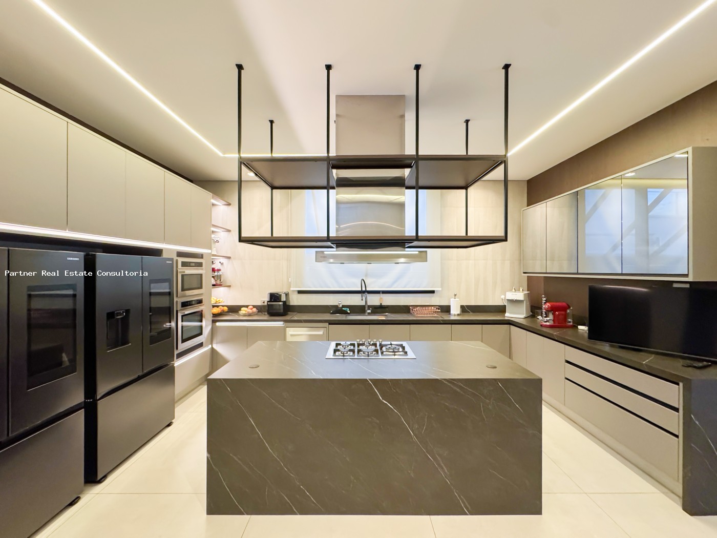 Casa de Condomínio à venda com 5 quartos, 1012m² - Foto 7