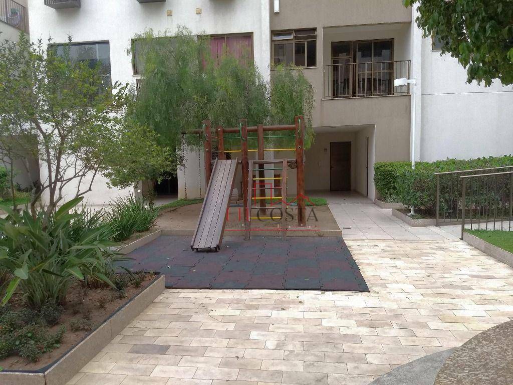 Apartamento à venda com 2 quartos, 70m² - Foto 25