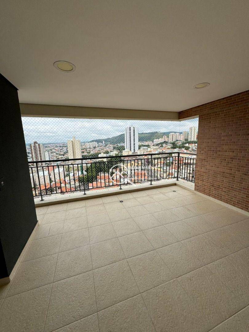 Apartamento para alugar com 3 quartos, 143m² - Foto 2
