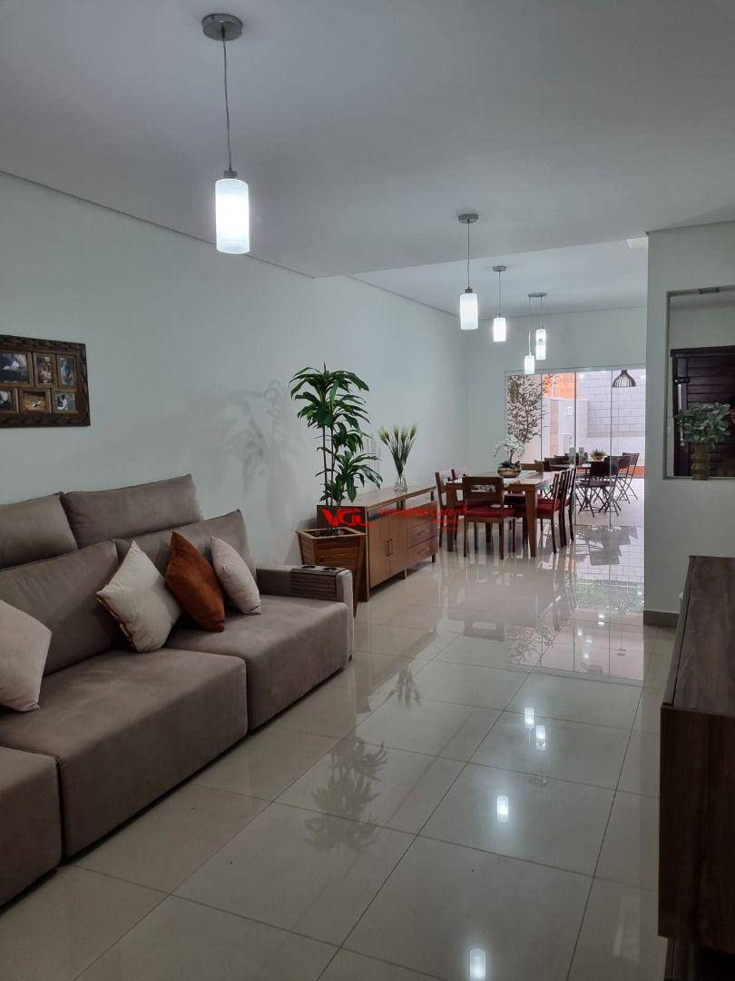 Sobrado à venda com 3 quartos, 189m² - Foto 2