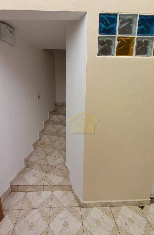 Casa à venda e aluguel com 3 quartos, 220m² - Foto 33