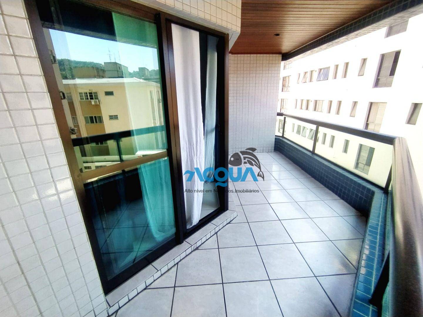 Apartamento à venda com 2 quartos, 80m² - Foto 4