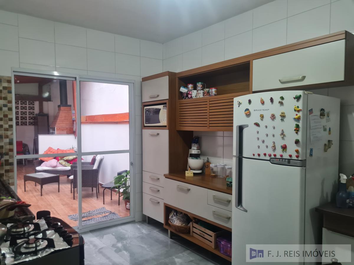 Sobrado à venda com 2 quartos, 180m² - Foto 9