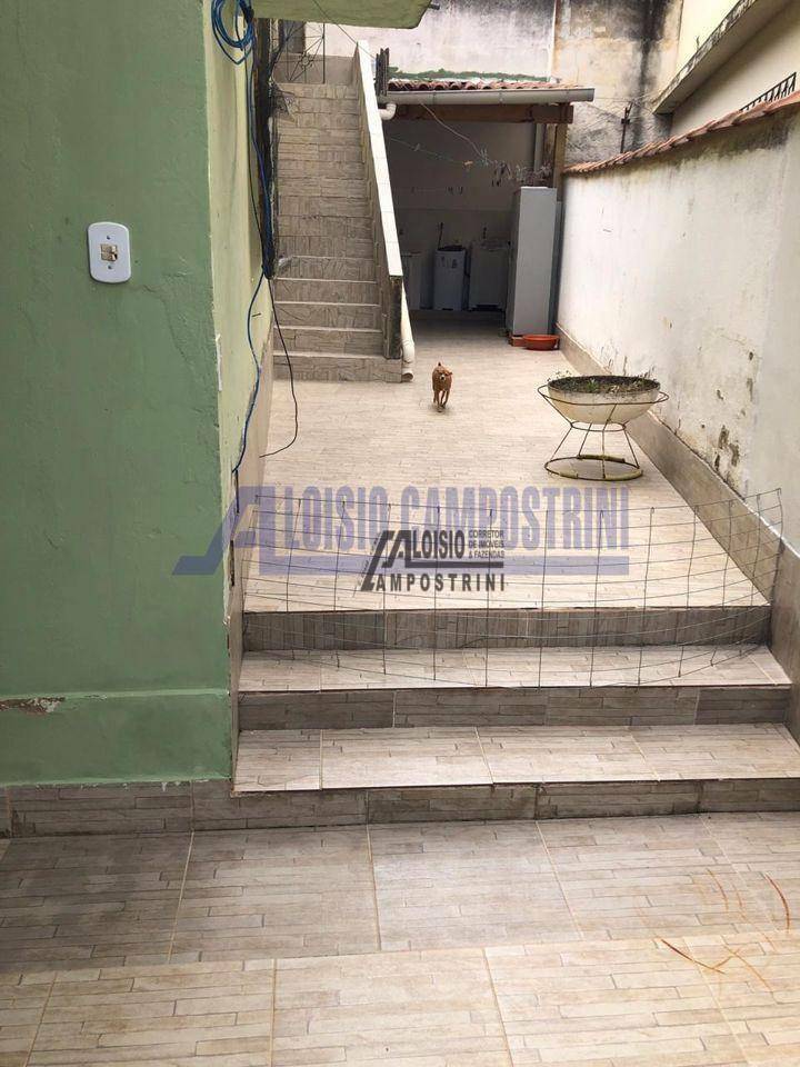 Casa à venda com 3 quartos, 150m² - Foto 4