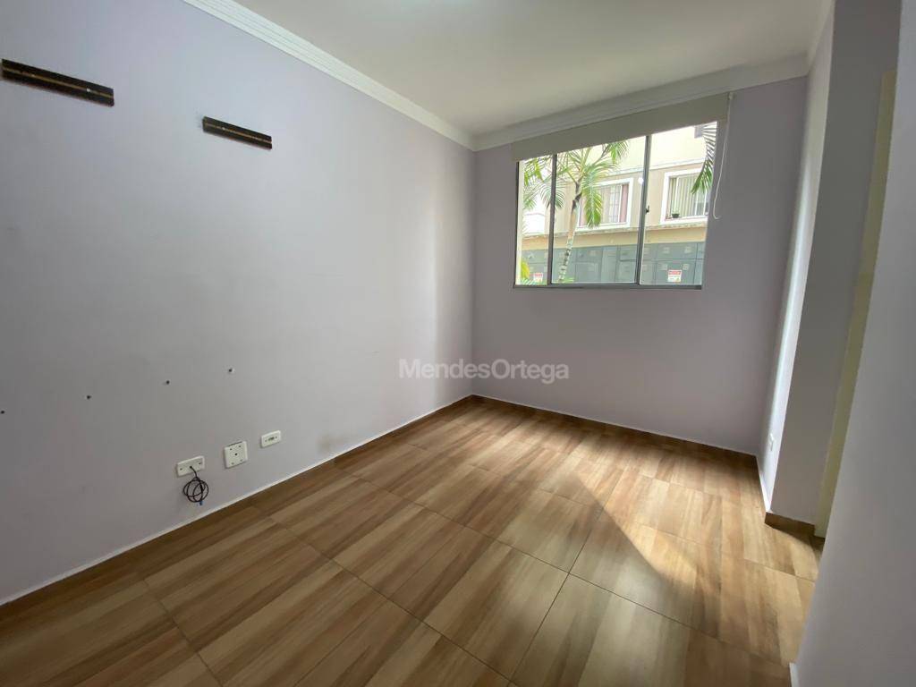 Apartamento à venda com 2 quartos, 48m² - Foto 3