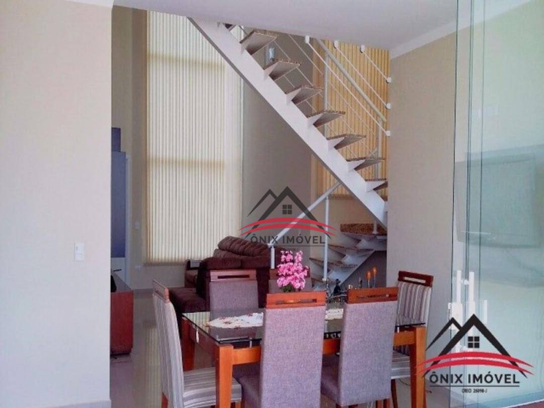 Casa de Condomínio à venda com 4 quartos, 210m² - Foto 20