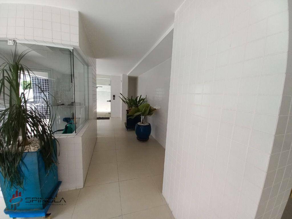 Apartamento à venda com 3 quartos, 140m² - Foto 8