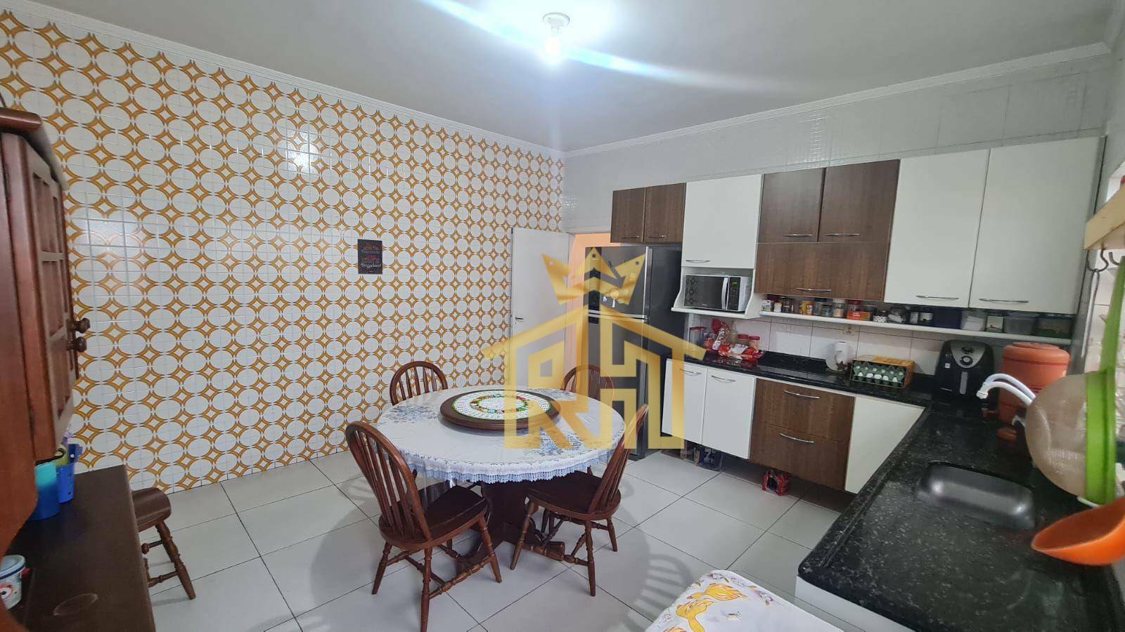 Casa à venda com 3 quartos, 195m² - Foto 17