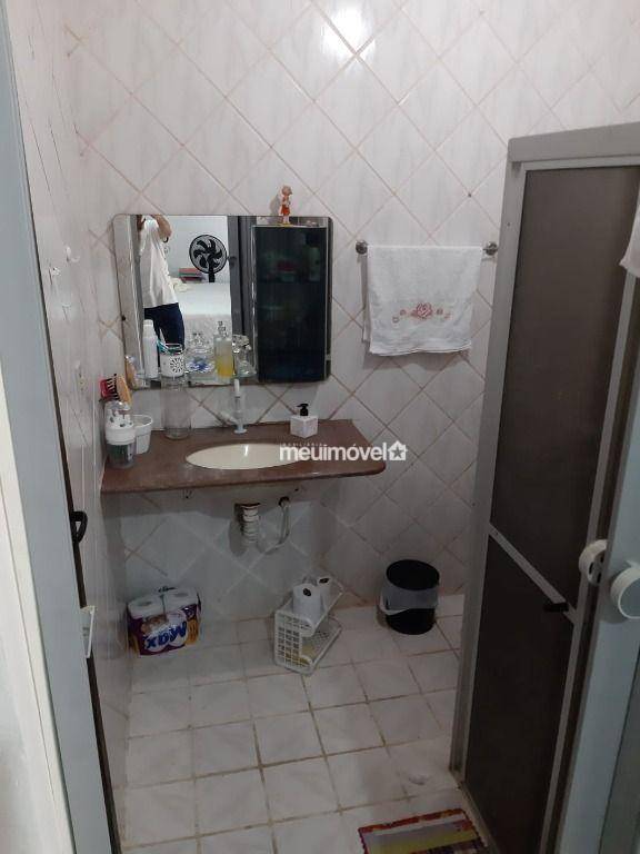 Casa à venda com 3 quartos, 200m² - Foto 8