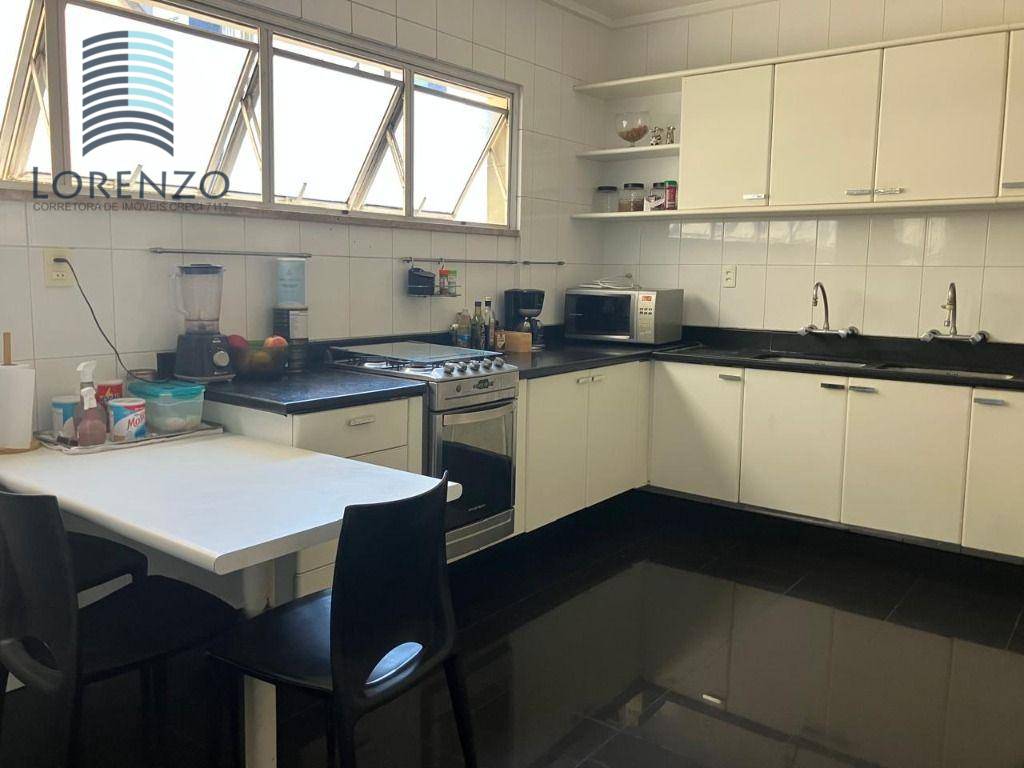 Apartamento à venda com 4 quartos, 232m² - Foto 23