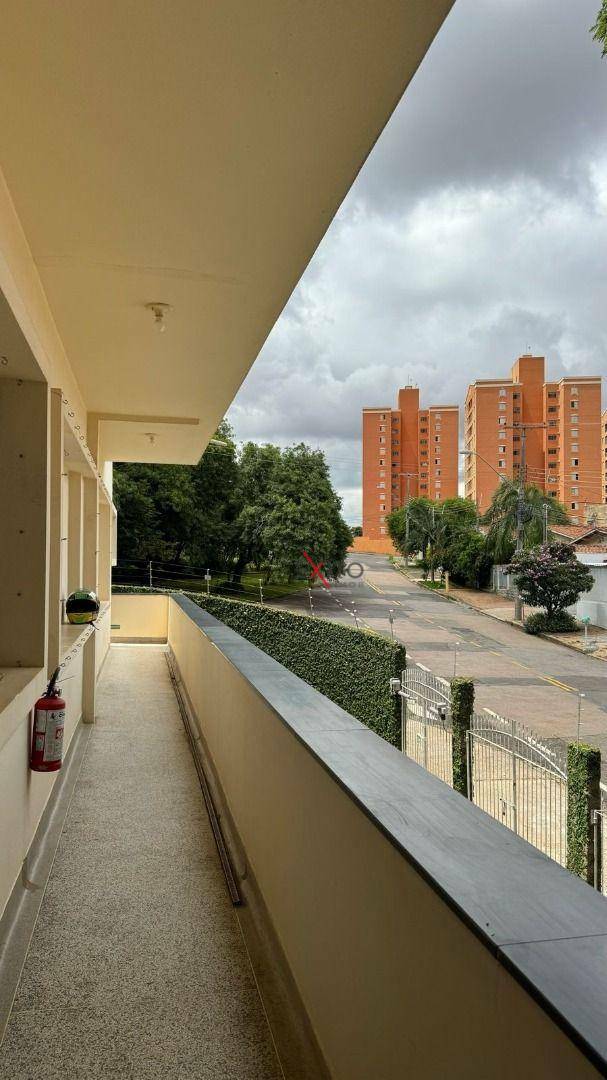 Apartamento à venda com 2 quartos, 70m² - Foto 11