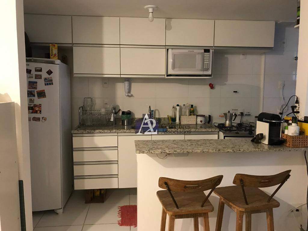 Apartamento à venda com 2 quartos, 59m² - Foto 3