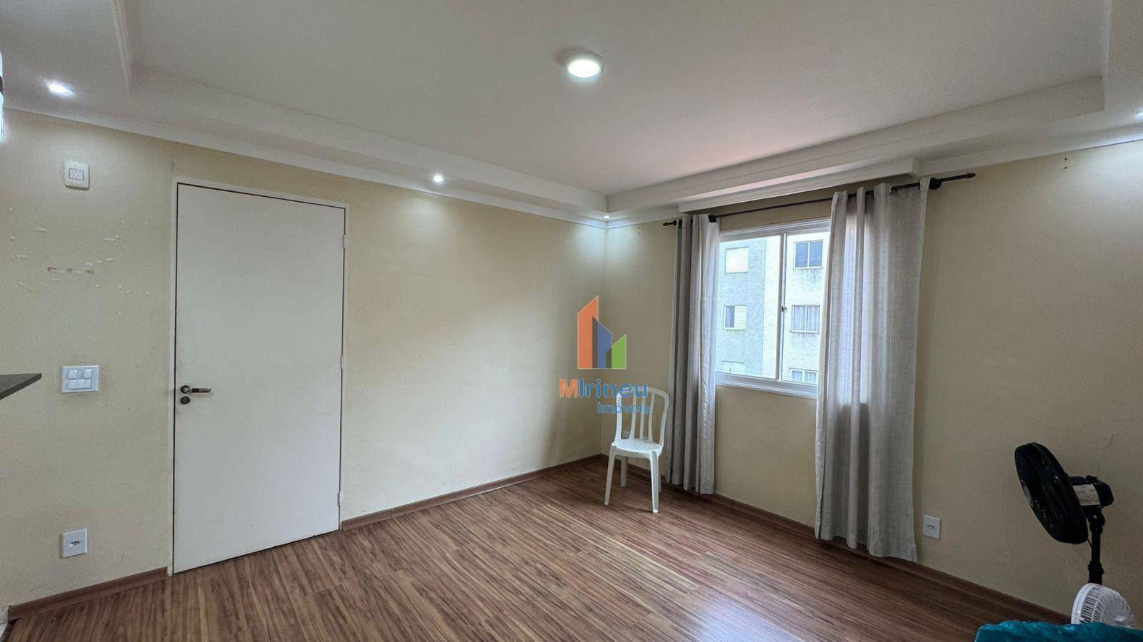 Apartamento à venda com 2 quartos, 60m² - Foto 25