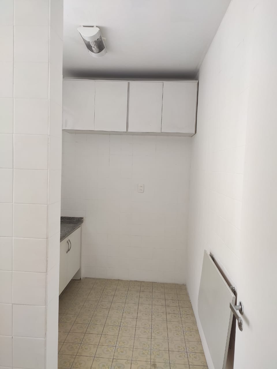 Apartamento à venda com 1 quarto, 45m² - Foto 13