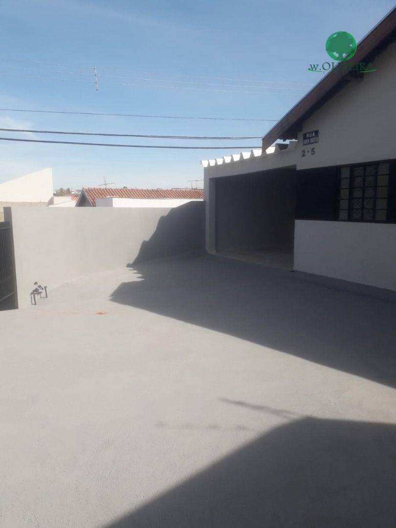 Casa à venda com 4 quartos, 125m² - Foto 1