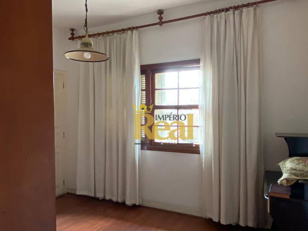 Casa à venda com 3 quartos, 250m² - Foto 17